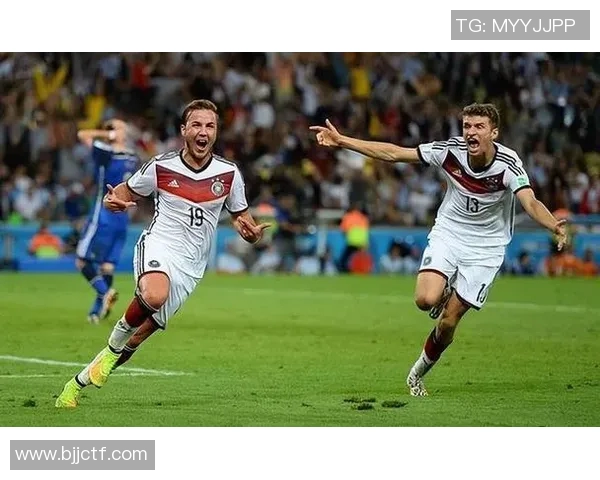 探索0号足球明星的传奇故事与辉煌成就盘点 探索0号足球明星的传奇故事与辉煌成就盘点